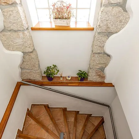 2 Bedroom Beautiful In * Barci