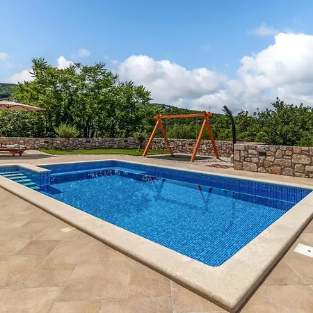 Holiday home Lovely In With Outdoor Swimming Pool