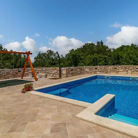 Lovely In With Outdoor Swimming Pool Holiday home
